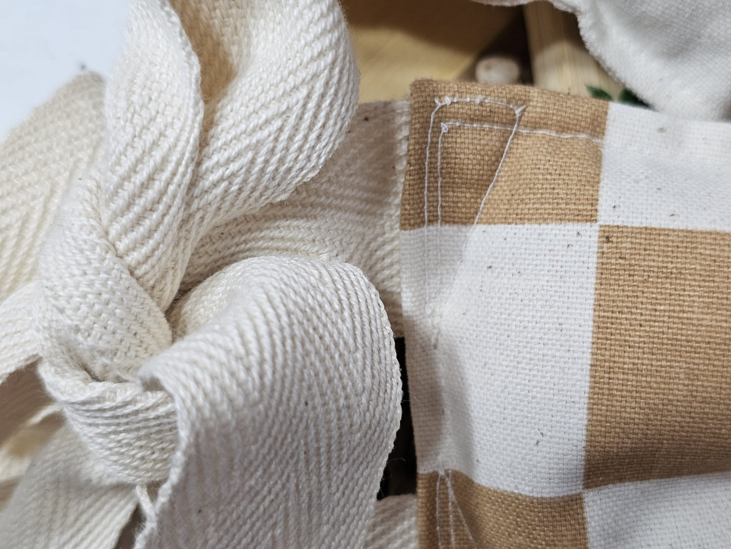 Lupin Heat Pack - Two Piece - Beige Checks